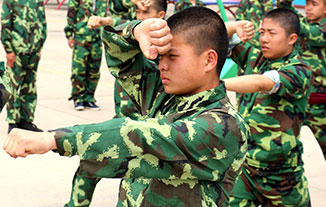 新生军训风姿