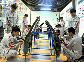 汽车整形涂装（全能）技师