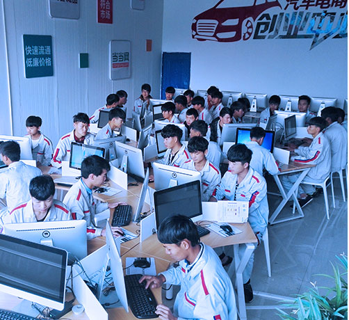 汽车美容体验店实训