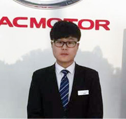 云南万通汽修学校成功学子_邓琪源